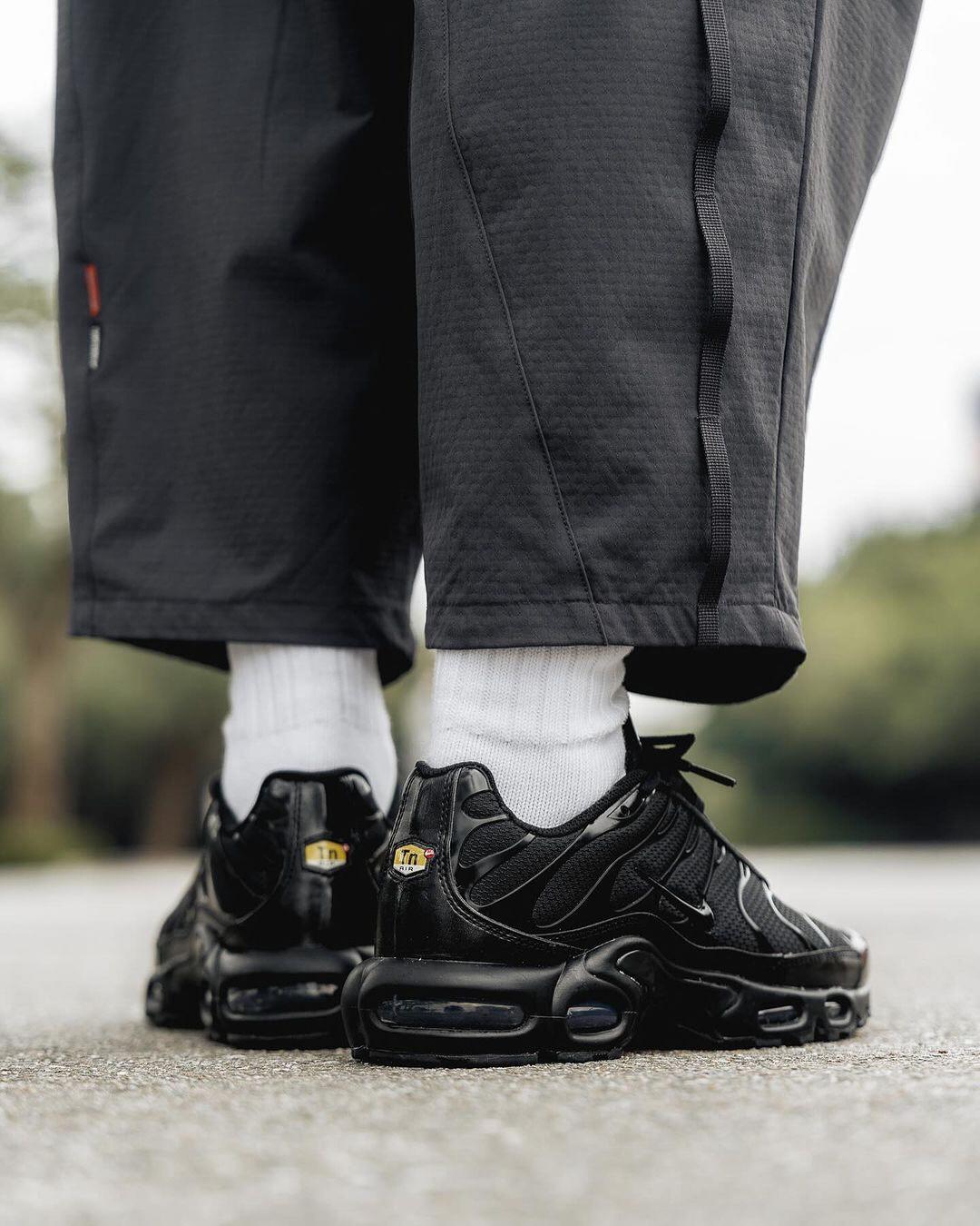 春季休闲鞋 | Air Max Plus 黑武士